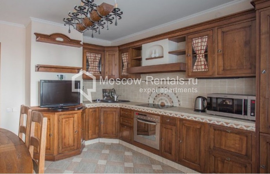 Photo #4 3-room (2 BR) apartment for <a href="http://moscow-rentals.ru/en/articles/long-term-rent" target="_blank">a long-term</a> rent
 in Russia, Moscow, Zoologicheskaya str, 2