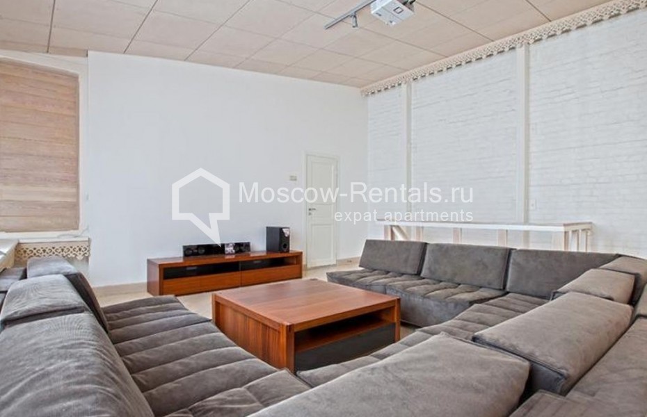 Photo #2 5-room (4 BR) apartment for <a href="http://moscow-rentals.ru/en/articles/long-term-rent" target="_blank">a long-term</a> rent
 in Russia, Moscow, B. Nikitskaya str, 31