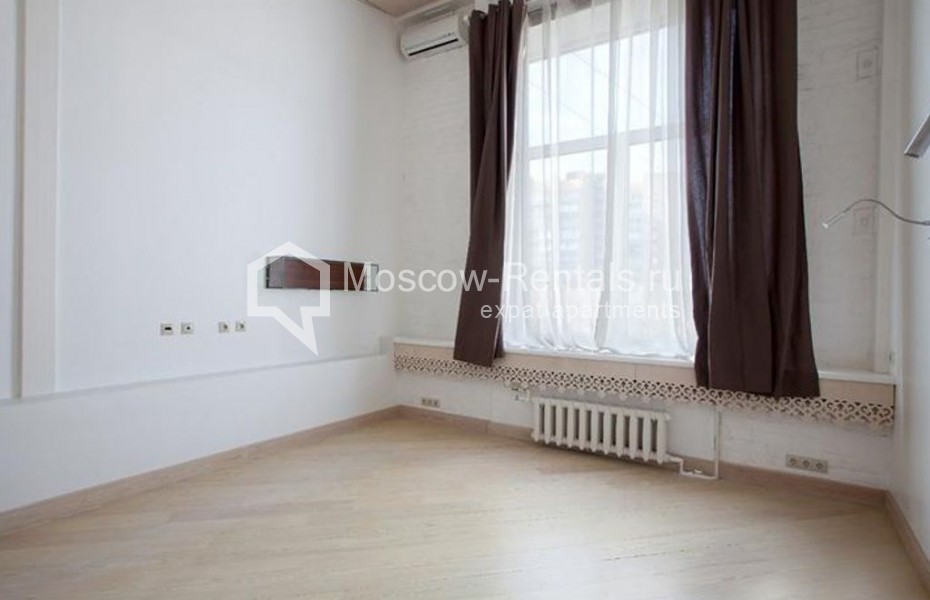 Photo #10 5-room (4 BR) apartment for <a href="http://moscow-rentals.ru/en/articles/long-term-rent" target="_blank">a long-term</a> rent
 in Russia, Moscow, B. Nikitskaya str, 31