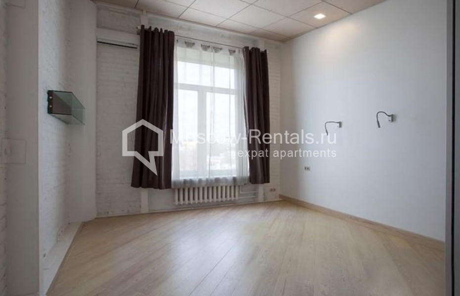 Photo #11 5-room (4 BR) apartment for <a href="http://moscow-rentals.ru/en/articles/long-term-rent" target="_blank">a long-term</a> rent
 in Russia, Moscow, B. Nikitskaya str, 31