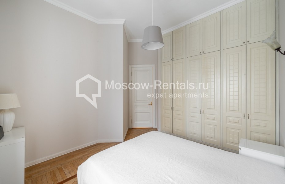 Photo #8 4-room (3 BR) apartment for <a href="http://moscow-rentals.ru/en/articles/long-term-rent" target="_blank">a long-term</a> rent
 in Russia, Moscow, Klimentovskyi lane, 9/1