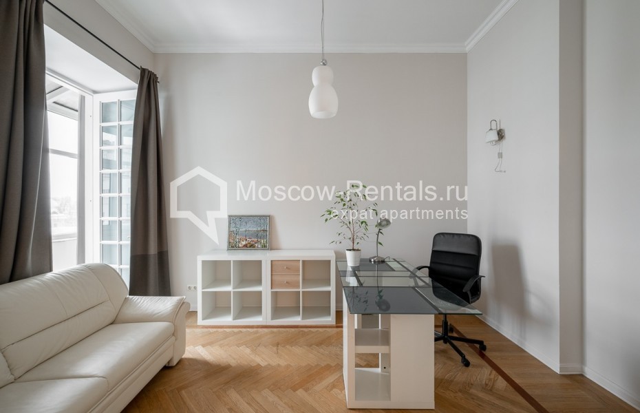 Photo #10 4-room (3 BR) apartment for <a href="http://moscow-rentals.ru/en/articles/long-term-rent" target="_blank">a long-term</a> rent
 in Russia, Moscow, Klimentovskyi lane, 9/1