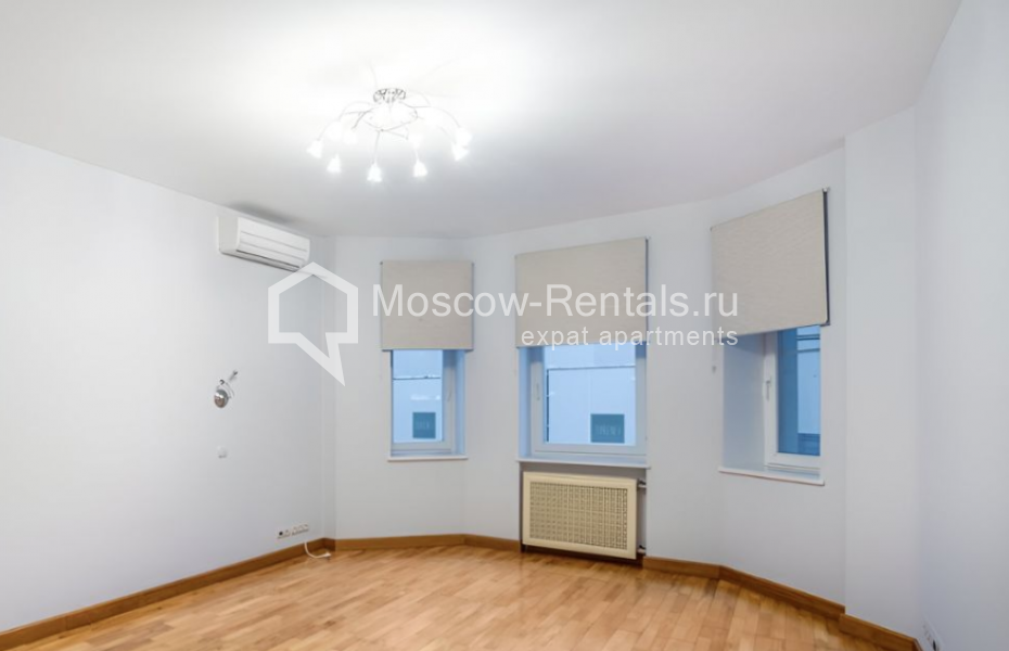 Photo #9 3-room (2 BR) apartment for <a href="http://moscow-rentals.ru/en/articles/long-term-rent" target="_blank">a long-term</a> rent
 in Russia, Moscow, Daev lane, 8