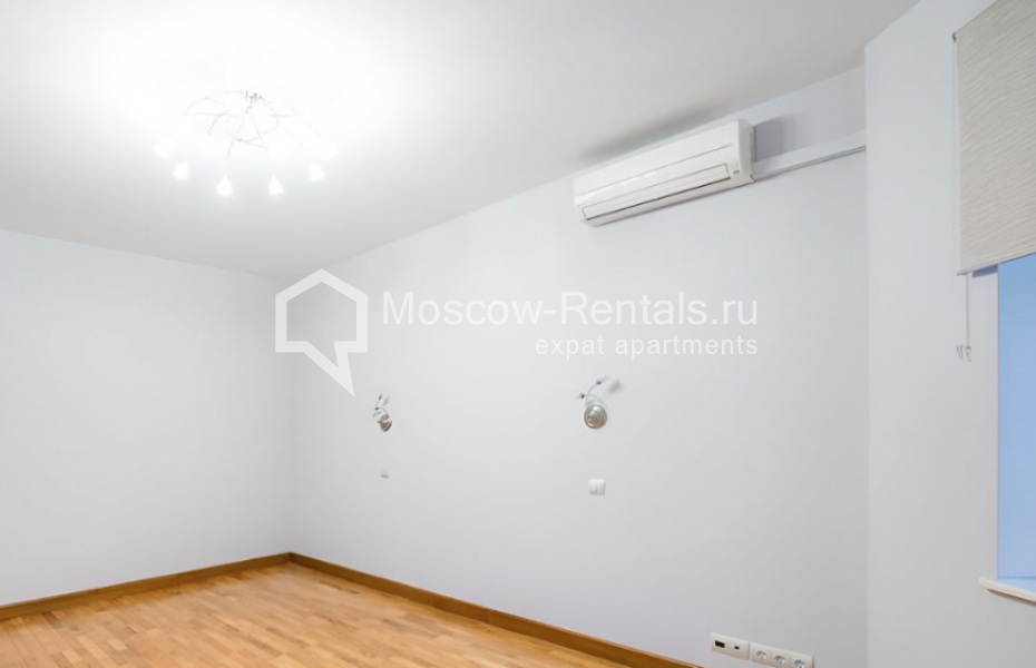 Photo #10 3-room (2 BR) apartment for <a href="http://moscow-rentals.ru/en/articles/long-term-rent" target="_blank">a long-term</a> rent
 in Russia, Moscow, Daev lane, 8