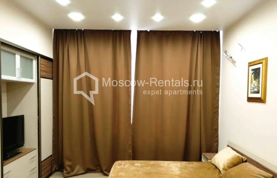 Photo #3 2-room (1 BR) apartment for <a href="http://moscow-rentals.ru/en/articles/long-term-rent" target="_blank">a long-term</a> rent
 in Russia, Moscow, Novolesnaya str, 3-5С1