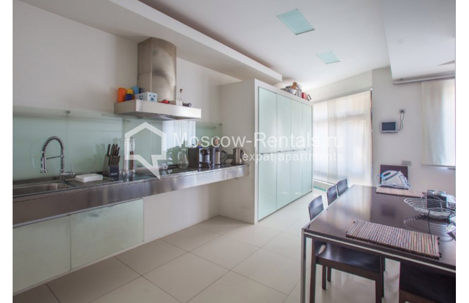 Photo #4 4-room (3 BR) apartment for <a href="http://moscow-rentals.ru/en/articles/long-term-rent" target="_blank">a long-term</a> rent
 in Russia, Moscow, 4th Tverskaya-Yamskaya str, 22