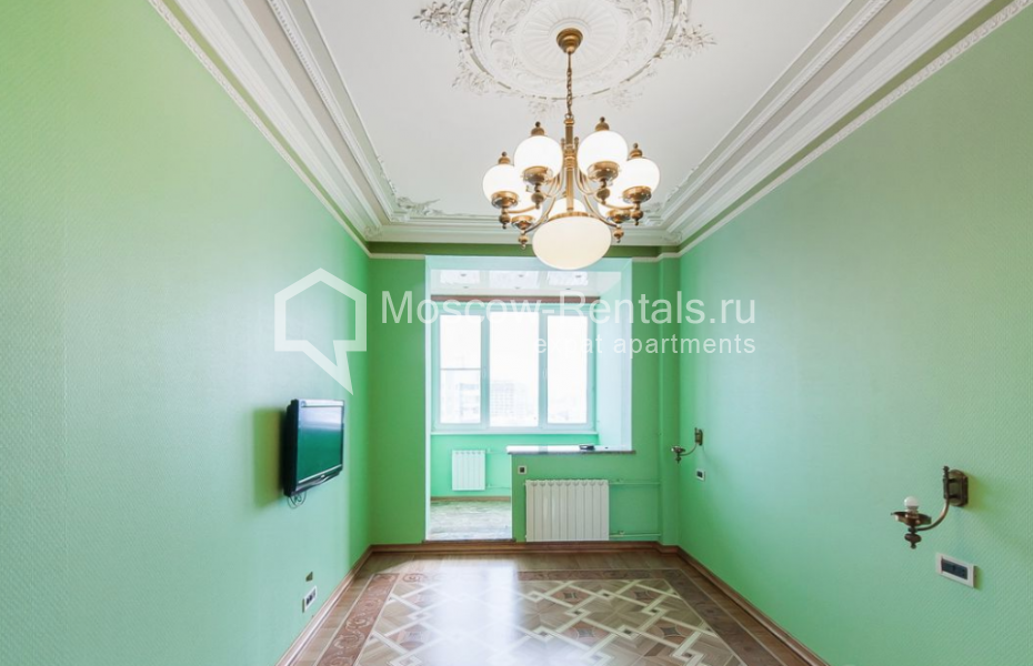 Photo #20 4-room (3 BR) apartment for <a href="http://moscow-rentals.ru/en/articles/long-term-rent" target="_blank">a long-term</a> rent
 in Russia, Moscow, Shabolovka str, 10к1