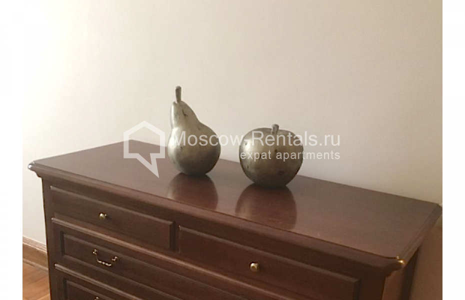 Photo #5 2-room (1 BR) apartment for <a href="http://moscow-rentals.ru/en/articles/long-term-rent" target="_blank">a long-term</a> rent
 in Russia, Moscow, Kudrinskaya sq, 1