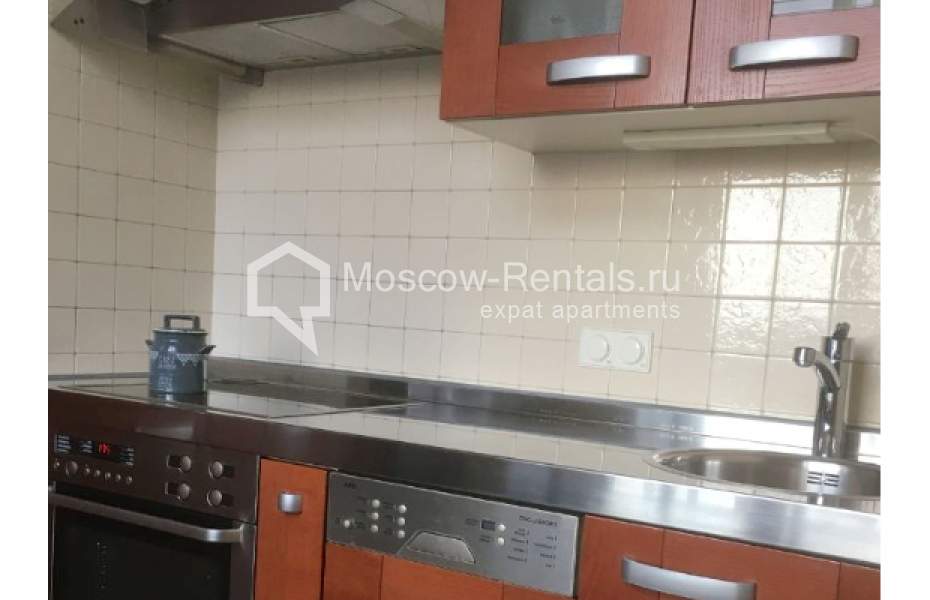 Photo #3 2-room (1 BR) apartment for <a href="http://moscow-rentals.ru/en/articles/long-term-rent" target="_blank">a long-term</a> rent
 in Russia, Moscow, Kudrinskaya sq, 1