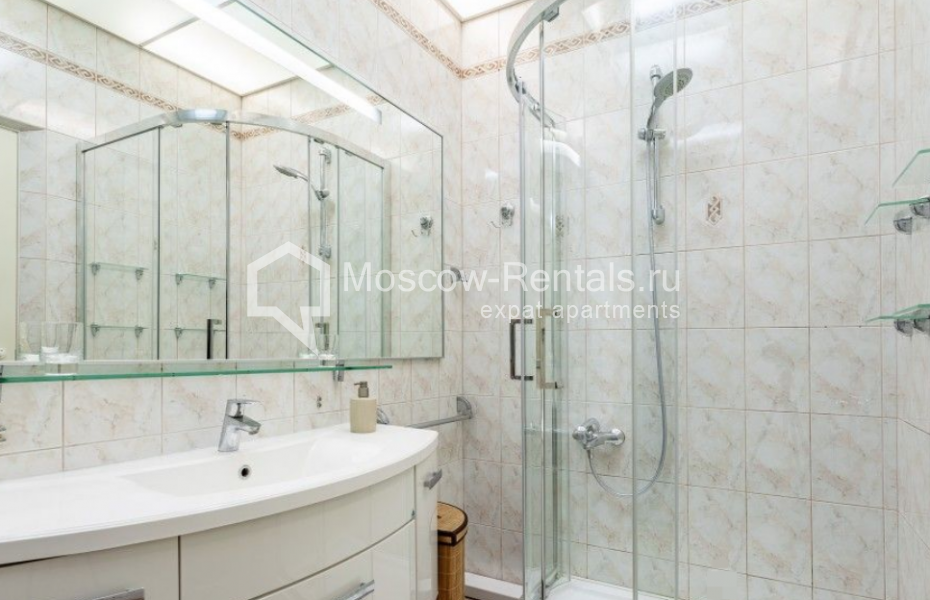 Photo #15 3-room (2 BR) apartment for <a href="http://moscow-rentals.ru/en/articles/long-term-rent" target="_blank">a long-term</a> rent
 in Russia, Moscow, Gagarinskyi lane, 6