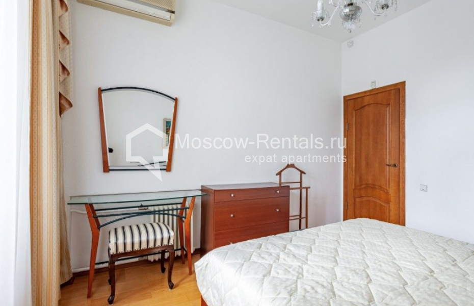 Photo #10 3-room (2 BR) apartment for <a href="http://moscow-rentals.ru/en/articles/long-term-rent" target="_blank">a long-term</a> rent
 in Russia, Moscow, Gagarinskyi lane, 6