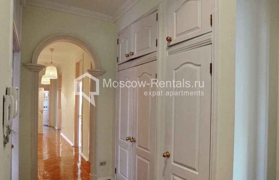 Photo #12 4-room (3 BR) apartment for <a href="http://moscow-rentals.ru/en/articles/long-term-rent" target="_blank">a long-term</a> rent
 in Russia, Moscow, Maly Vlasievsky lane, 14/23