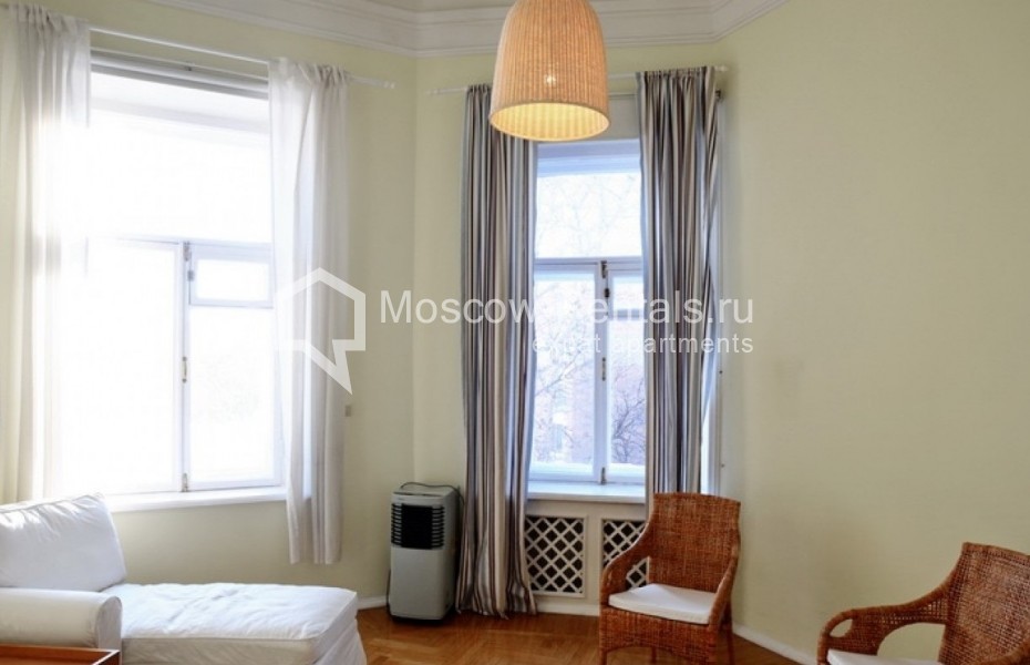 Photo #15 4-room (3 BR) apartment for <a href="http://moscow-rentals.ru/en/articles/long-term-rent" target="_blank">a long-term</a> rent
 in Russia, Moscow, Maly Vlasievsky lane, 14/23