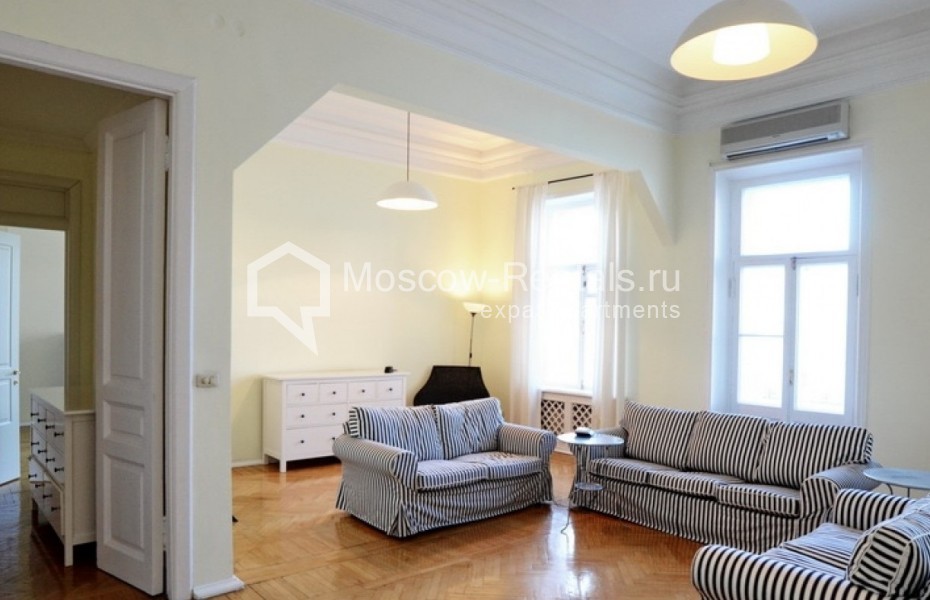 Photo #4 4-room (3 BR) apartment for <a href="http://moscow-rentals.ru/en/articles/long-term-rent" target="_blank">a long-term</a> rent
 in Russia, Moscow, Maly Vlasievsky lane, 14/23