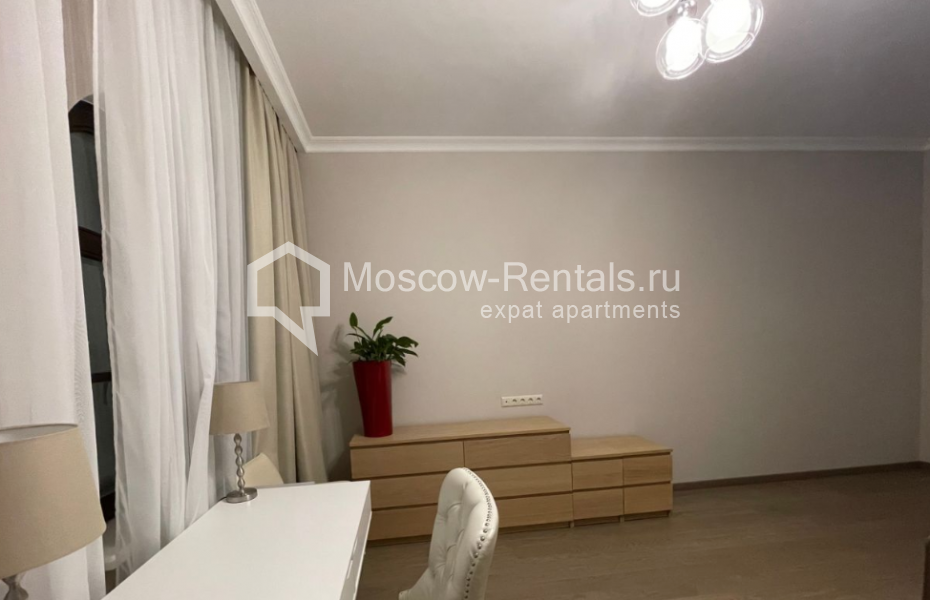 Photo #13 3-room (2 BR) apartment for <a href="http://moscow-rentals.ru/en/articles/long-term-rent" target="_blank">a long-term</a> rent
 in Russia, Moscow, Fadeeva str, 4А