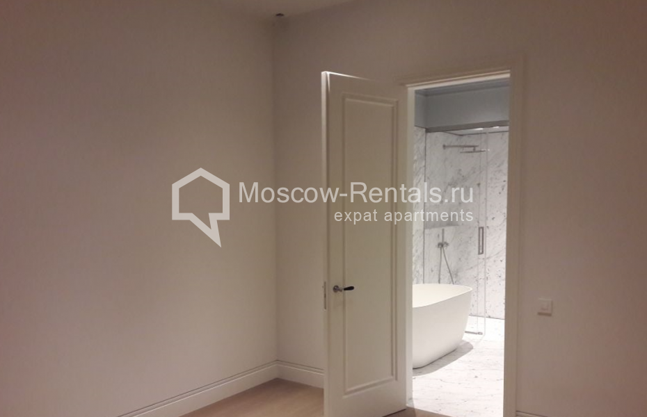 Photo #6 3-room (2 BR) apartment for <a href="http://moscow-rentals.ru/en/articles/long-term-rent" target="_blank">a long-term</a> rent
 in Russia, Moscow, 1st Truzhennikov lane, 16