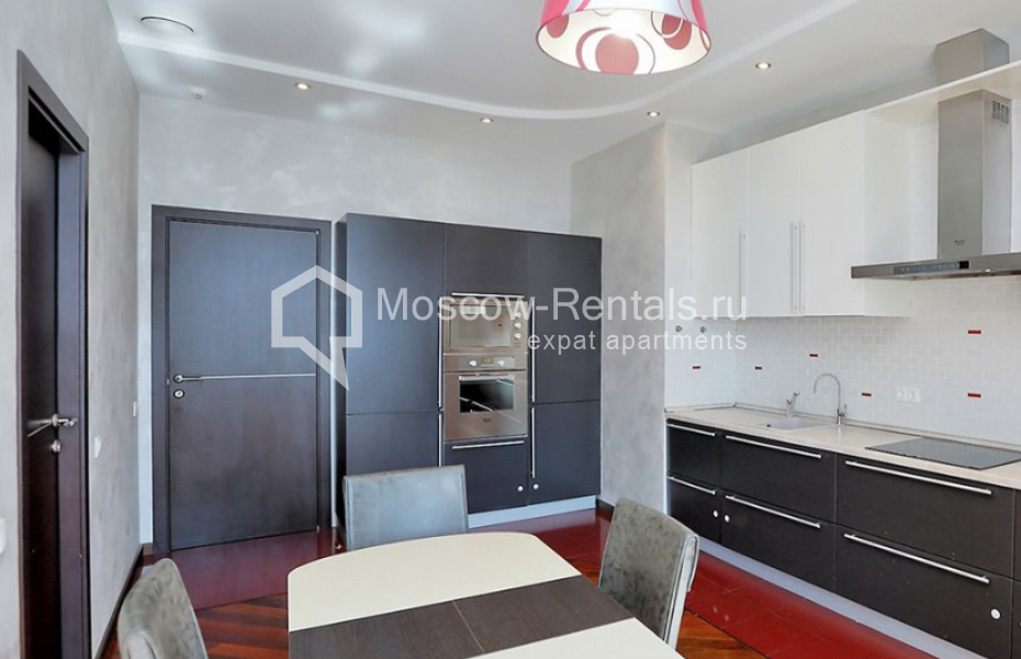 Photo #3 4-room (3 BR) apartment for <a href="http://moscow-rentals.ru/en/articles/long-term-rent" target="_blank">a long-term</a> rent
 in Russia, Moscow, Dokhturovskyi lane, 6