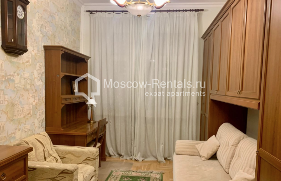 Photo #6 5-room (4 BR) apartment for <a href="http://moscow-rentals.ru/en/articles/long-term-rent" target="_blank">a long-term</a> rent
 in Russia, Moscow, Staropimenovskyi lane, 8