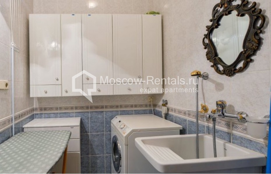 Photo #17 4-room (3 BR) apartment for <a href="http://moscow-rentals.ru/en/articles/long-term-rent" target="_blank">a long-term</a> rent
 in Russia, Moscow, Zoologicheskaya str, 30С2