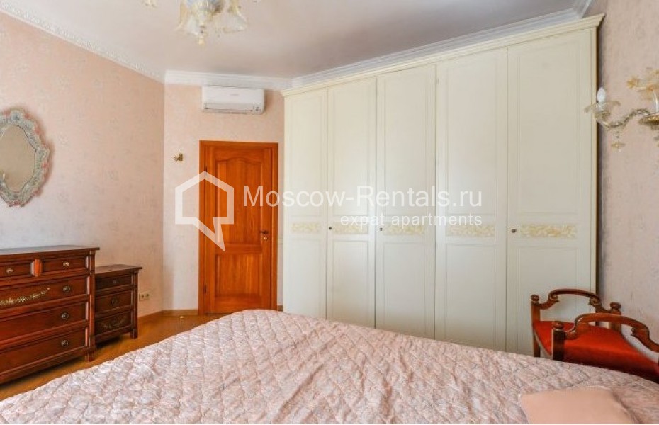 Photo #8 4-room (3 BR) apartment for <a href="http://moscow-rentals.ru/en/articles/long-term-rent" target="_blank">a long-term</a> rent
 in Russia, Moscow, Zoologicheskaya str, 30С2