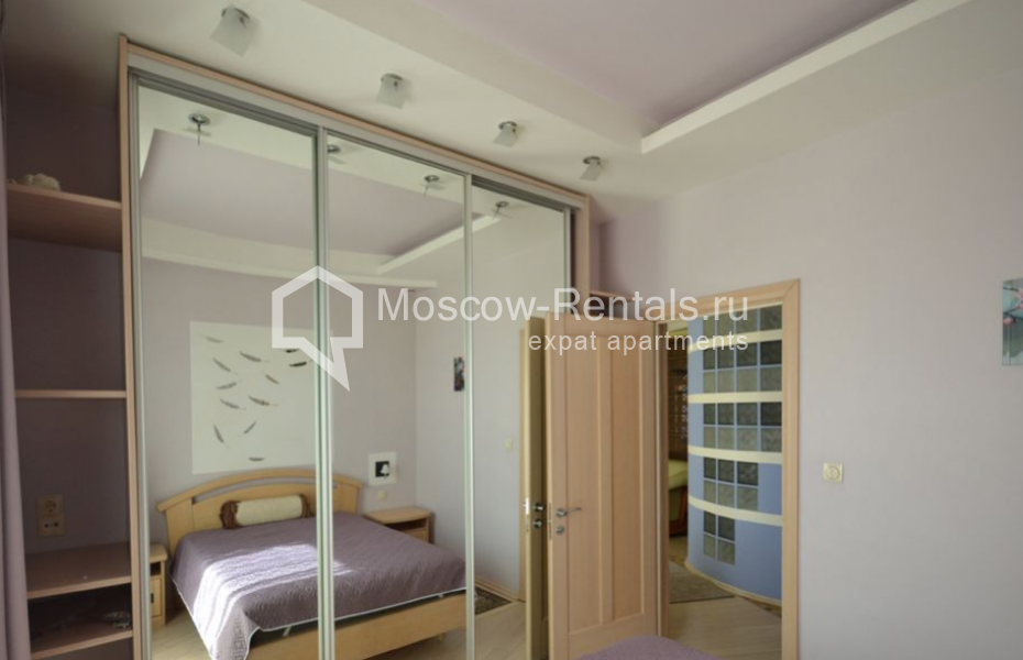 Photo #3 2-room (1 BR) apartment for <a href="http://moscow-rentals.ru/en/articles/long-term-rent" target="_blank">a long-term</a> rent
 in Russia, Moscow, Strastnoi blv, 10к1