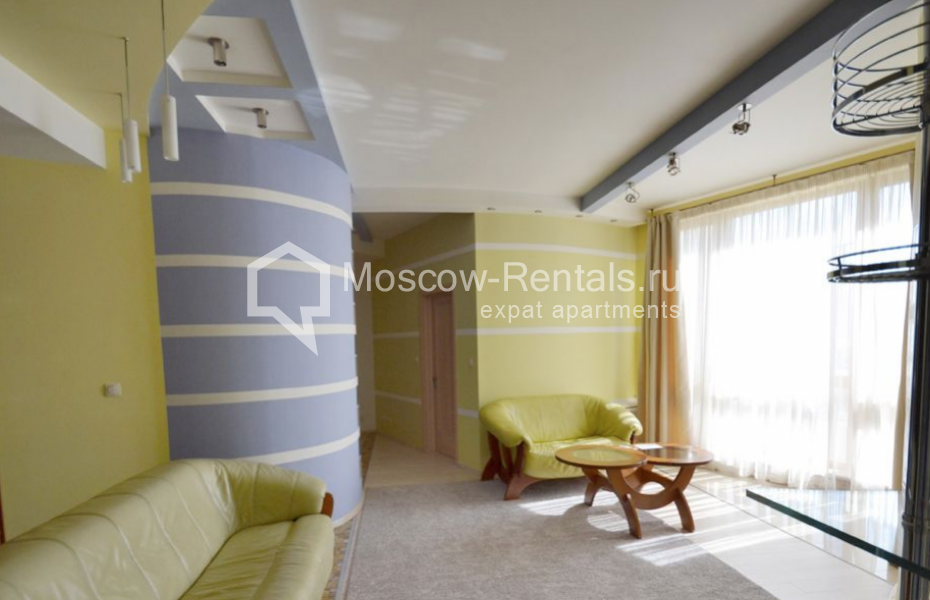 Photo #4 2-room (1 BR) apartment for <a href="http://moscow-rentals.ru/en/articles/long-term-rent" target="_blank">a long-term</a> rent
 in Russia, Moscow, Strastnoi blv, 10к1