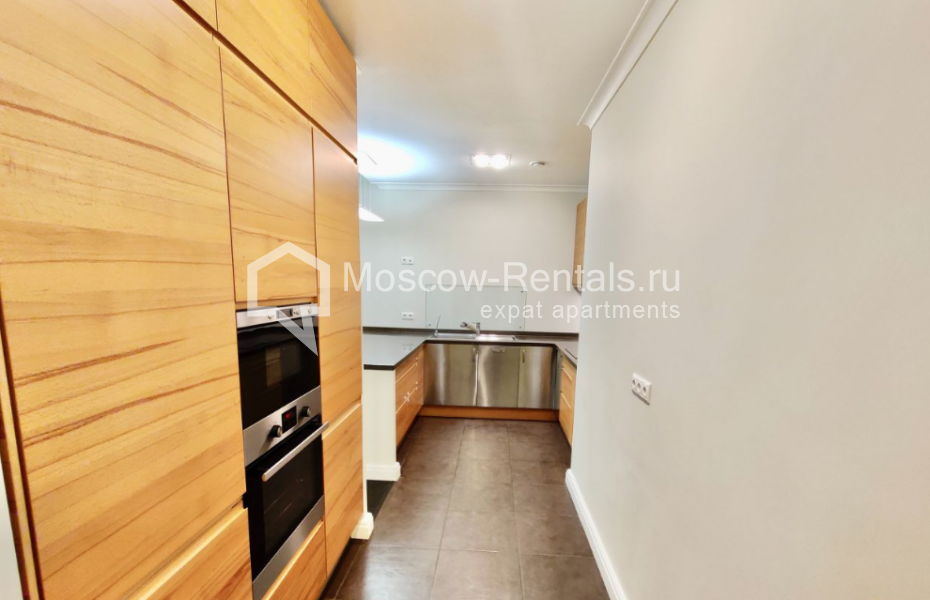 Photo #5 3-room (2 BR) apartment for <a href="http://moscow-rentals.ru/en/articles/long-term-rent" target="_blank">a long-term</a> rent
 in Russia, Moscow, Ruzheinyi lane, 3