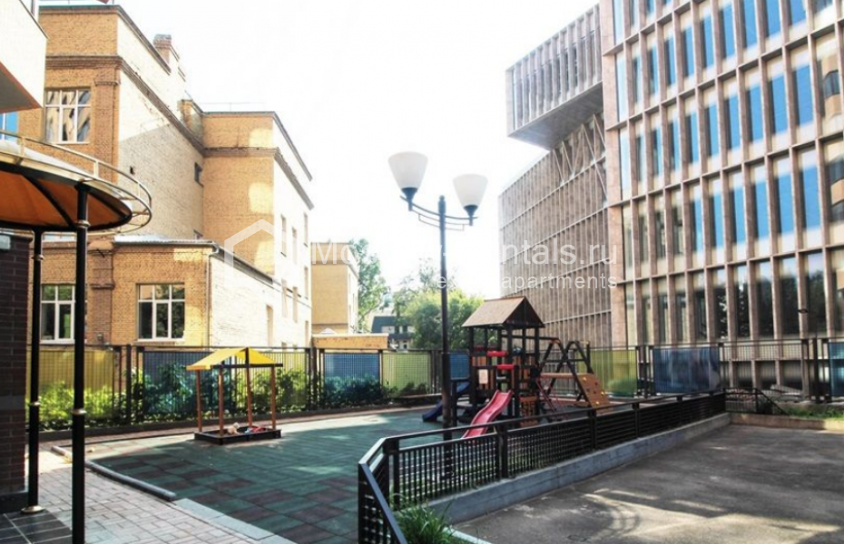 Photo #17 3-room (2 BR) apartment for <a href="http://moscow-rentals.ru/en/articles/long-term-rent" target="_blank">a long-term</a> rent
 in Russia, Moscow, Ruzheinyi lane, 3