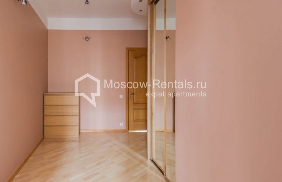 Photo #13 4-room (3 BR) apartment for <a href="http://moscow-rentals.ru/en/articles/long-term-rent" target="_blank">a long-term</a> rent
 in Russia, Moscow, Profsoyuznaya str, 5/9