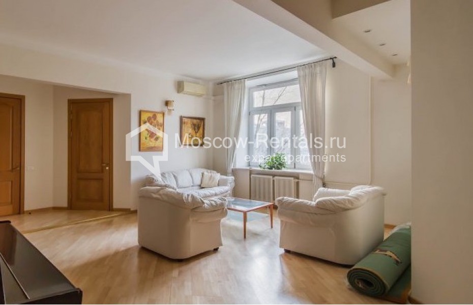 Photo #1 4-room (3 BR) apartment for <a href="http://moscow-rentals.ru/en/articles/long-term-rent" target="_blank">a long-term</a> rent
 in Russia, Moscow, Profsoyuznaya str, 5/9