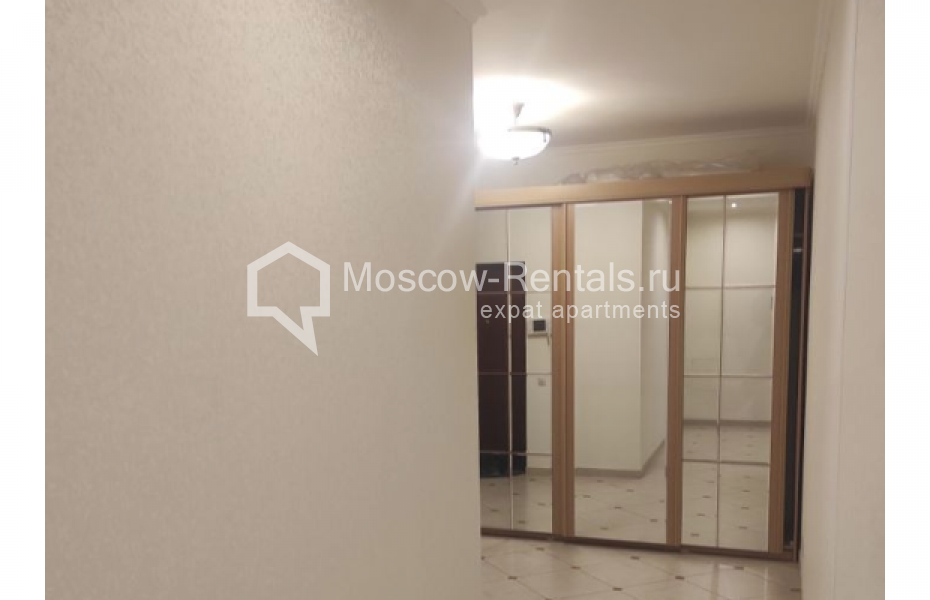 Photo #14 4-room (3 BR) apartment for <a href="http://moscow-rentals.ru/en/articles/long-term-rent" target="_blank">a long-term</a> rent
 in Russia, Moscow, Nakhimovskyi prosp, 56