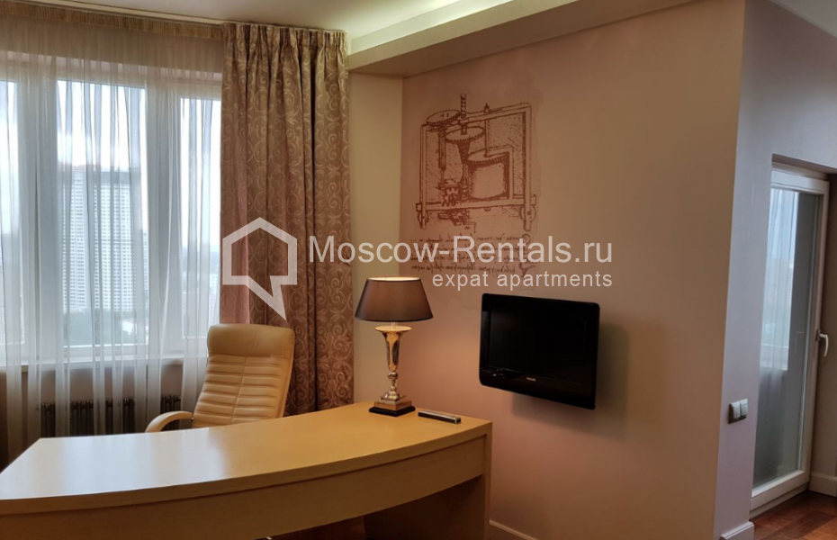 Photo #11 4-room (3 BR) apartment for <a href="http://moscow-rentals.ru/en/articles/long-term-rent" target="_blank">a long-term</a> rent
 in Russia, Moscow, Profsoyuznaya str, 41