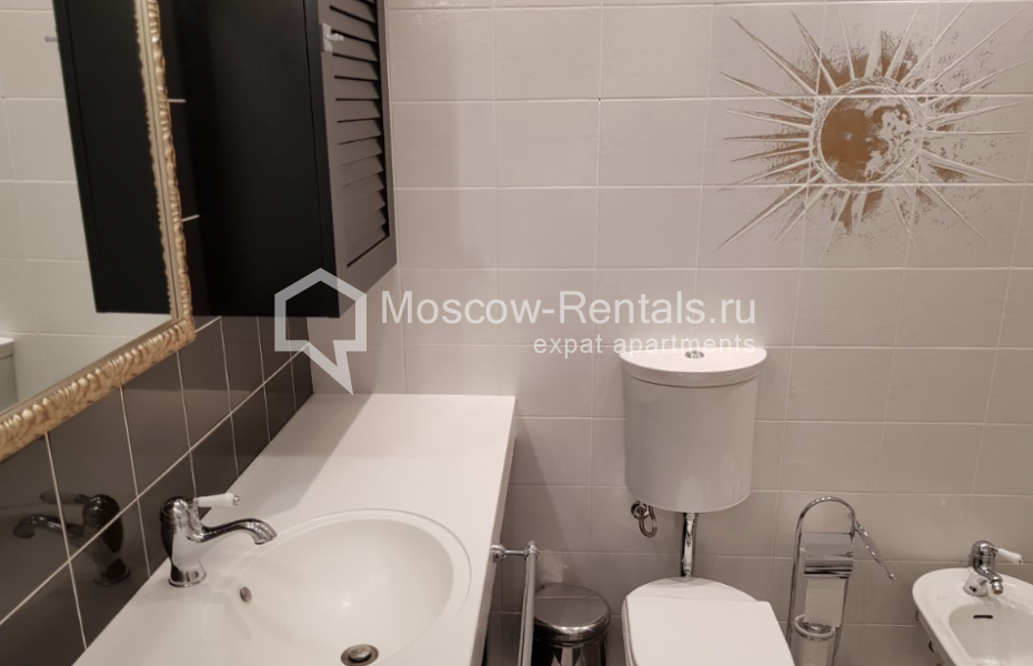 Photo #21 4-room (3 BR) apartment for <a href="http://moscow-rentals.ru/en/articles/long-term-rent" target="_blank">a long-term</a> rent
 in Russia, Moscow, Profsoyuznaya str, 41