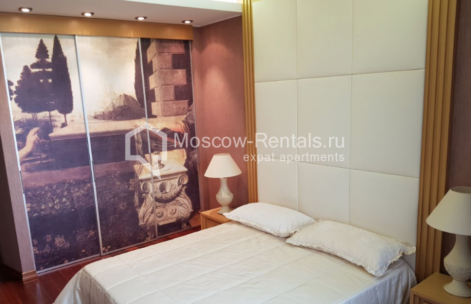 Photo #13 4-room (3 BR) apartment for <a href="http://moscow-rentals.ru/en/articles/long-term-rent" target="_blank">a long-term</a> rent
 in Russia, Moscow, Profsoyuznaya str, 41