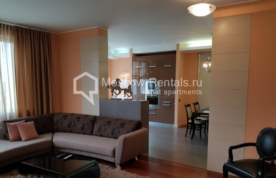 Photo #1 4-room (3 BR) apartment for <a href="http://moscow-rentals.ru/en/articles/long-term-rent" target="_blank">a long-term</a> rent
 in Russia, Moscow, Profsoyuznaya str, 41
