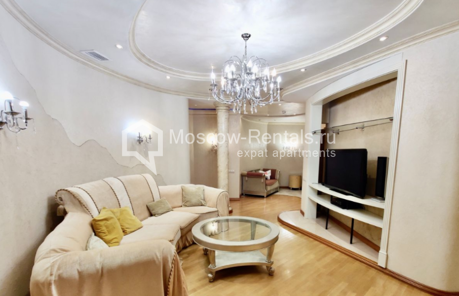Photo #2 4-room (3 BR) apartment for <a href="http://moscow-rentals.ru/en/articles/long-term-rent" target="_blank">a long-term</a> rent
 in Russia, Moscow, Novocheremushinskaya str, 44К3