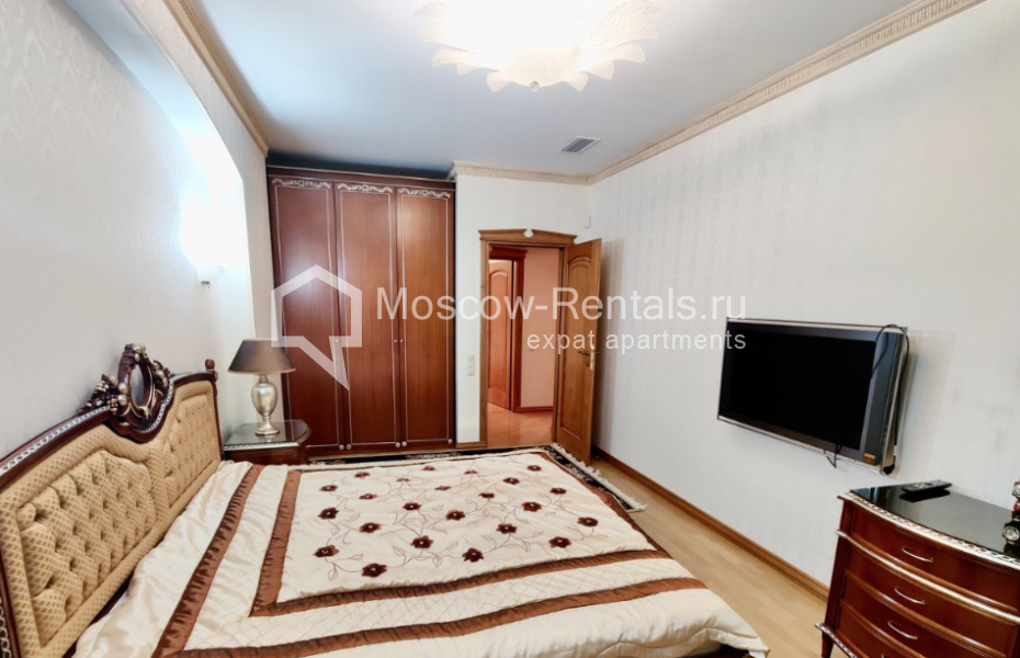 Photo #7 4-room (3 BR) apartment for <a href="http://moscow-rentals.ru/en/articles/long-term-rent" target="_blank">a long-term</a> rent
 in Russia, Moscow, Novocheremushinskaya str, 44К3