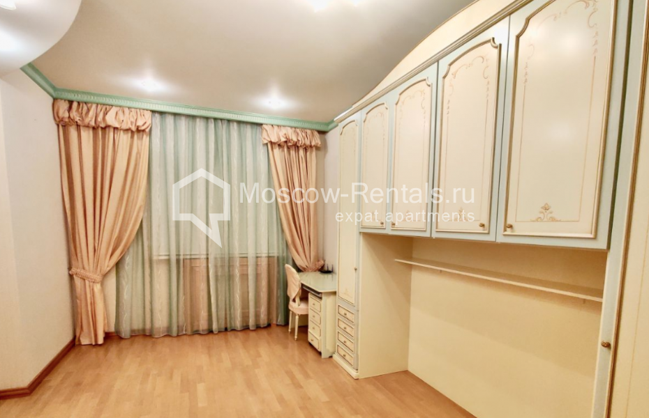 Photo #10 4-room (3 BR) apartment for <a href="http://moscow-rentals.ru/en/articles/long-term-rent" target="_blank">a long-term</a> rent
 in Russia, Moscow, Novocheremushinskaya str, 44К3