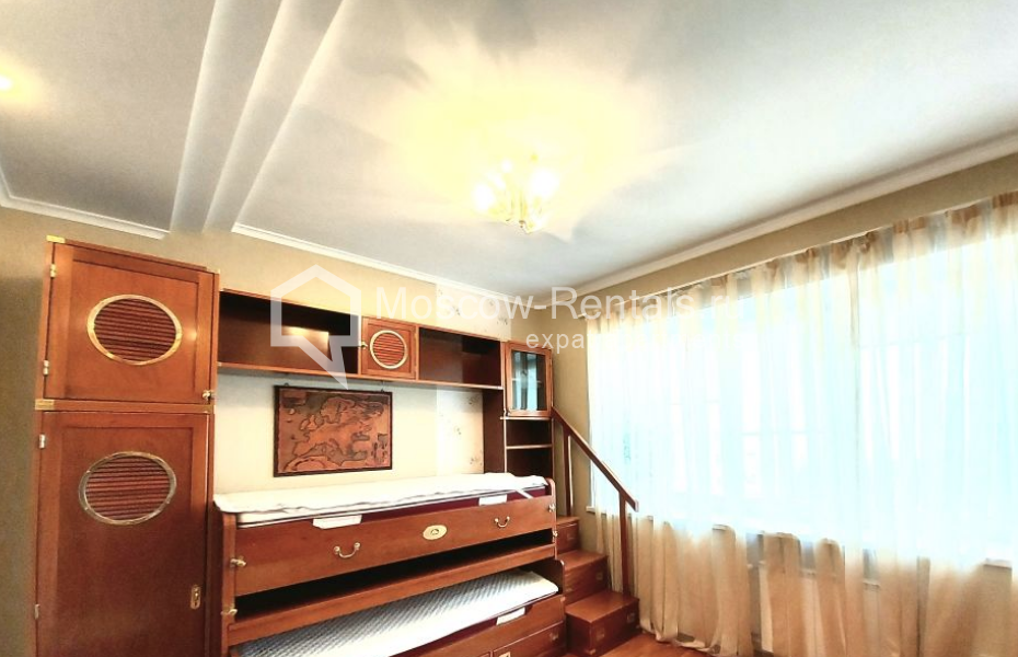 Photo #11 4-room (3 BR) apartment for <a href="http://moscow-rentals.ru/en/articles/long-term-rent" target="_blank">a long-term</a> rent
 in Russia, Moscow, Arkhitektora Vlasova str, 20