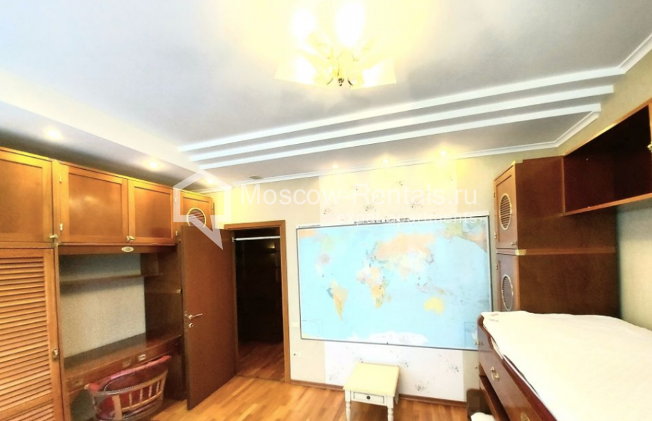 Photo #13 4-room (3 BR) apartment for <a href="http://moscow-rentals.ru/en/articles/long-term-rent" target="_blank">a long-term</a> rent
 in Russia, Moscow, Arkhitektora Vlasova str, 20