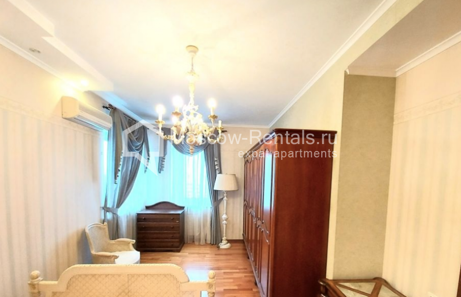 Photo #9 4-room (3 BR) apartment for <a href="http://moscow-rentals.ru/en/articles/long-term-rent" target="_blank">a long-term</a> rent
 in Russia, Moscow, Arkhitektora Vlasova str, 20
