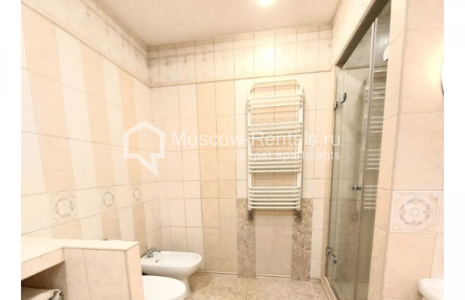 Photo #15 4-room (3 BR) apartment for <a href="http://moscow-rentals.ru/en/articles/long-term-rent" target="_blank">a long-term</a> rent
 in Russia, Moscow, Arkhitektora Vlasova str, 20