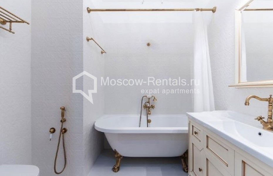 Photo #16 3-room (2 BR) apartment for <a href="http://moscow-rentals.ru/en/articles/long-term-rent" target="_blank">a long-term</a> rent
 in Russia, Moscow, Tverskaya str, 29К2