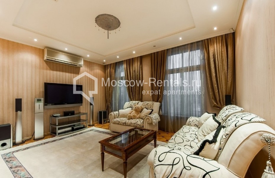 Photo #1 5-room (4 BR) apartment for <a href="http://moscow-rentals.ru/en/articles/long-term-rent" target="_blank">a long-term</a> rent
 in Russia, Moscow, Bolshoi Levshinsky lane, 11