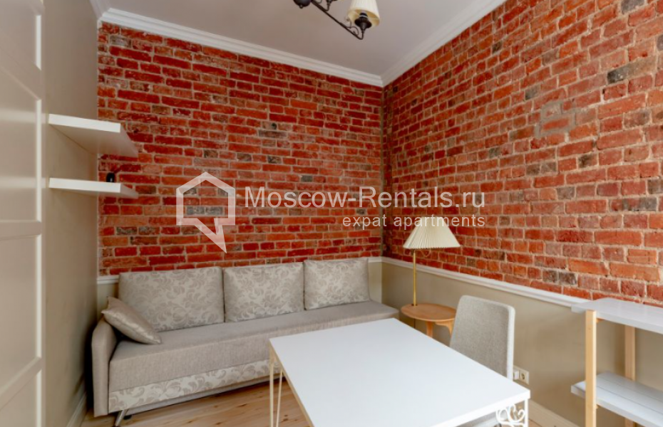 Photo #6 3-room (2 BR) apartment for <a href="http://moscow-rentals.ru/en/articles/long-term-rent" target="_blank">a long-term</a> rent
 in Russia, Moscow, Smolenskaya-Sennay sq, 27С7