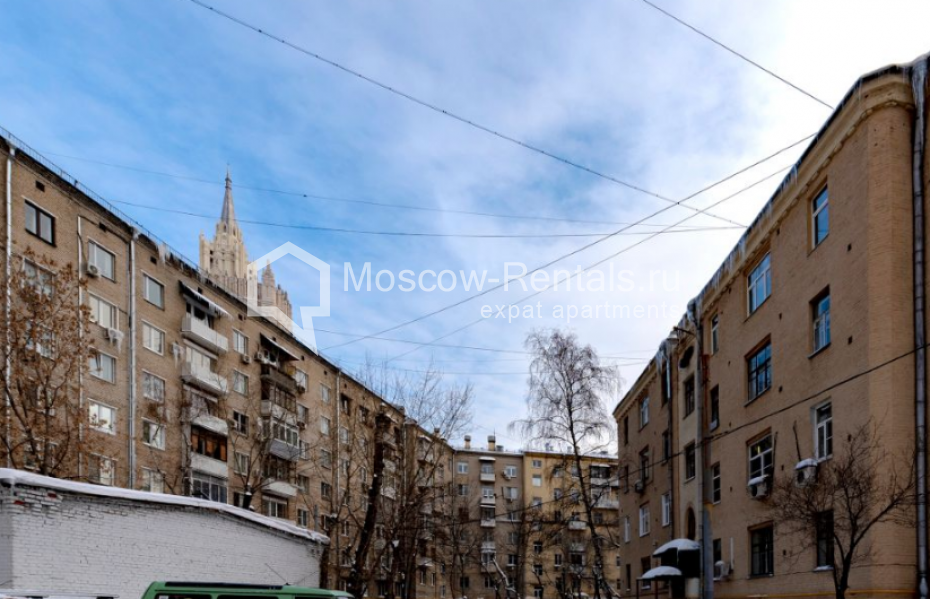 Photo #16 3-room (2 BR) apartment for <a href="http://moscow-rentals.ru/en/articles/long-term-rent" target="_blank">a long-term</a> rent
 in Russia, Moscow, Smolenskaya-Sennay sq, 27С7