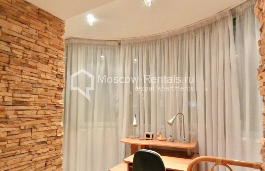 Photo #8 2-room (1 BR) apartment for <a href="http://moscow-rentals.ru/en/articles/long-term-rent" target="_blank">a long-term</a> rent
 in Russia, Moscow, Zoologicheskaya str, 4