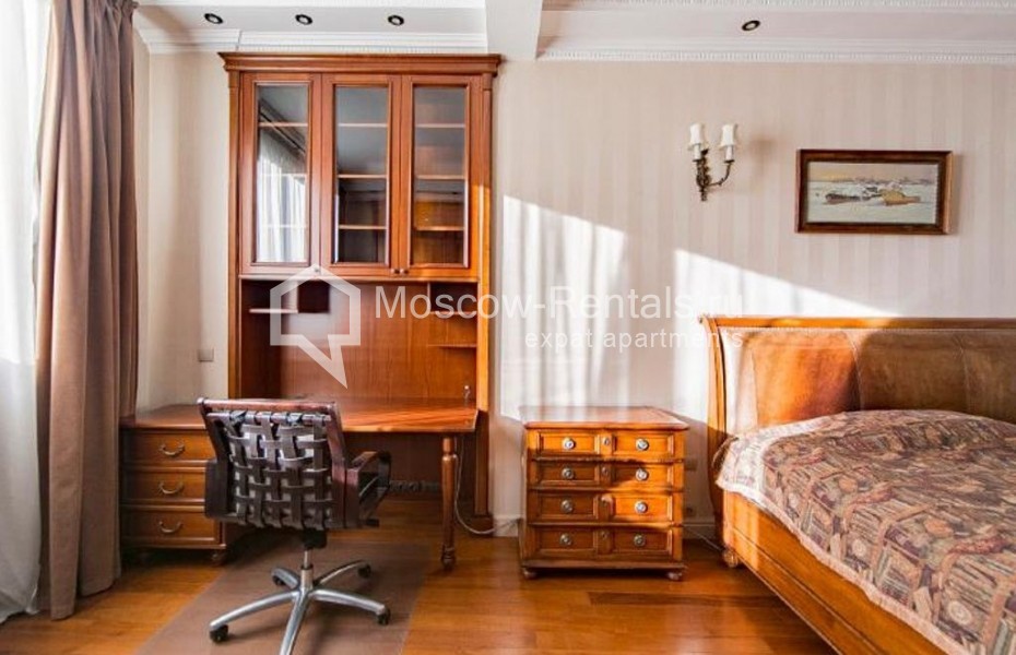 Photo #31 3-room (2 BR) apartment for <a href="http://moscow-rentals.ru/en/articles/long-term-rent" target="_blank">a long-term</a> rent
 in Russia, Moscow, Komsomolskyi prosp, 32