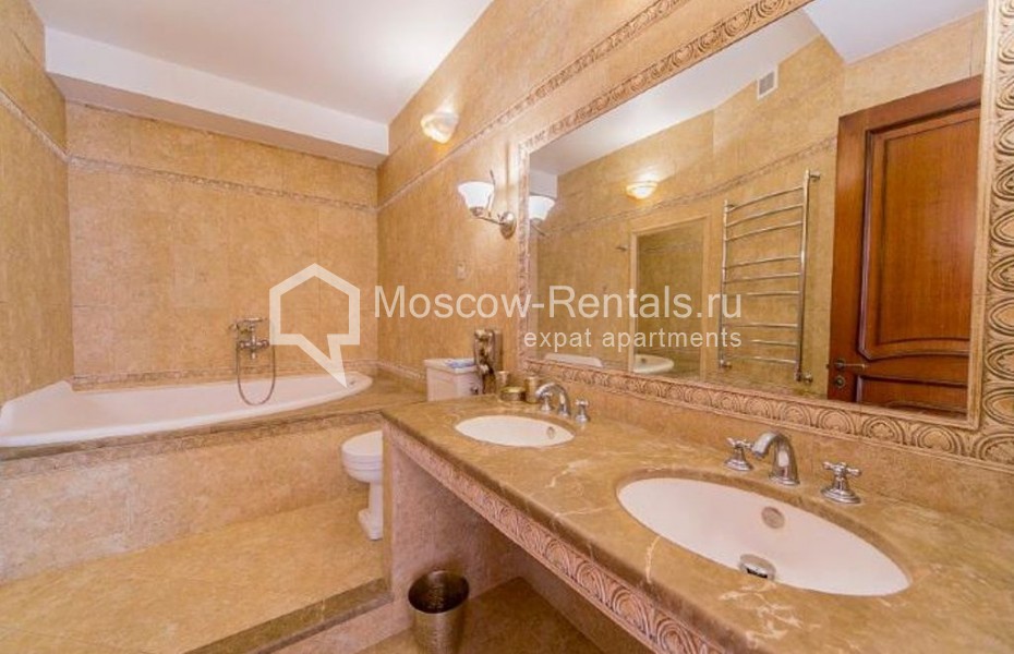 Photo #35 3-room (2 BR) apartment for <a href="http://moscow-rentals.ru/en/articles/long-term-rent" target="_blank">a long-term</a> rent
 in Russia, Moscow, Komsomolskyi prosp, 32