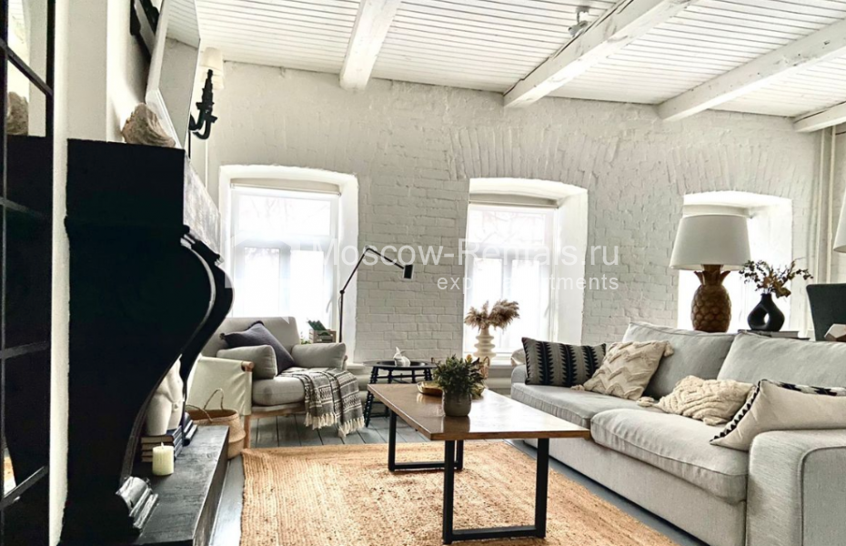 Photo #2 2-room (1 BR) apartment for <a href="http://moscow-rentals.ru/en/articles/long-term-rent" target="_blank">a long-term</a> rent
 in Russia, Moscow